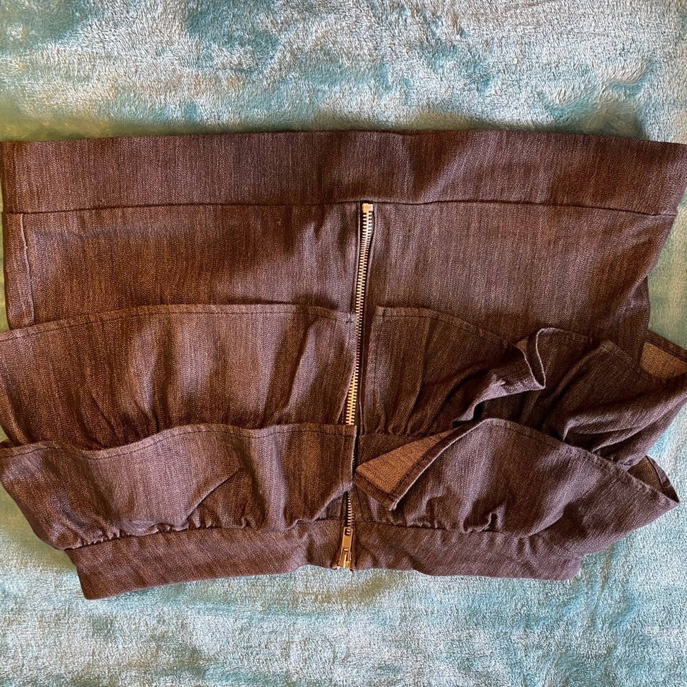 Skirt - Picture 2 of 3